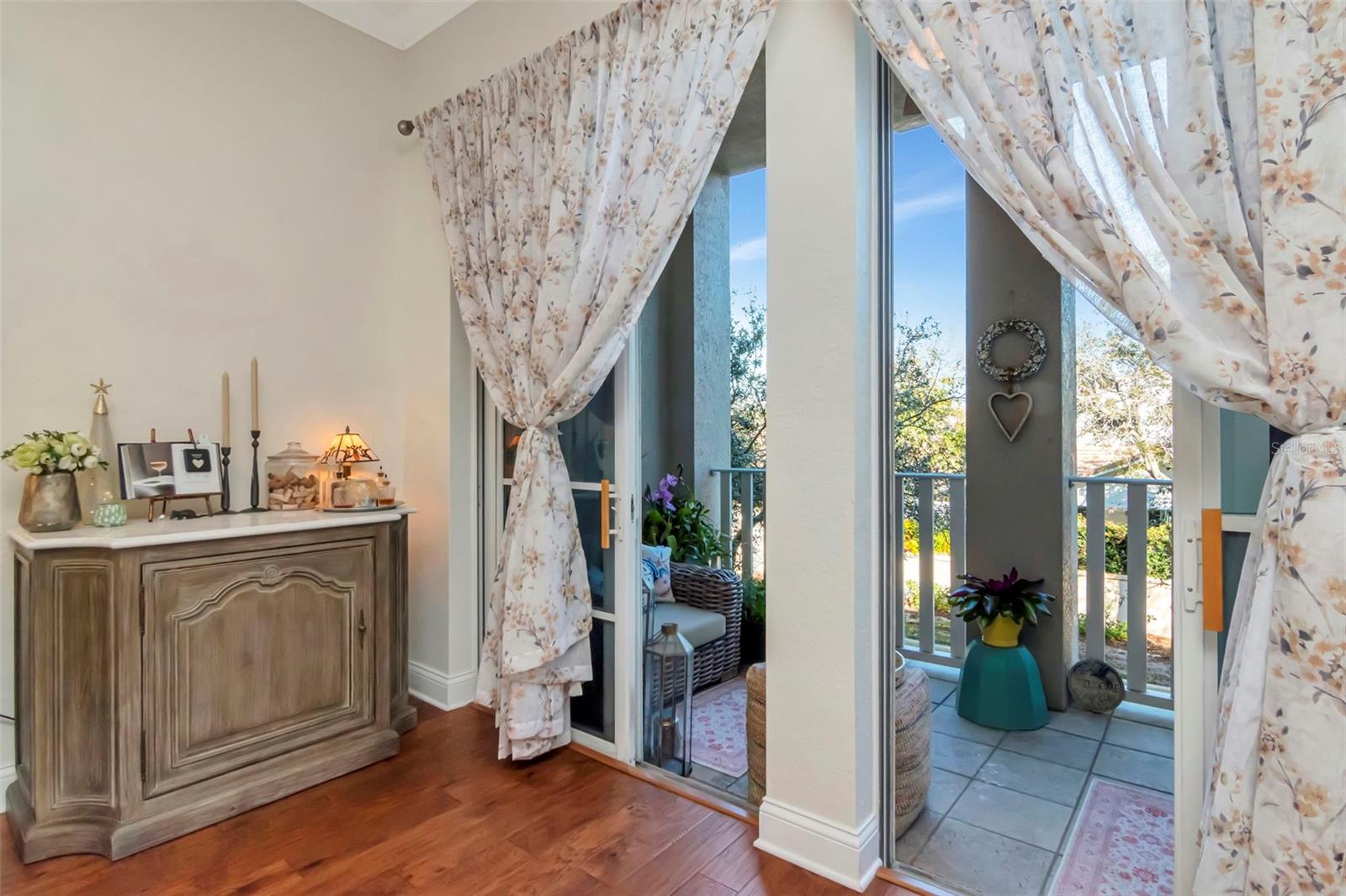 WESTSHORE YACHT CLUB TWNHMS - Residential