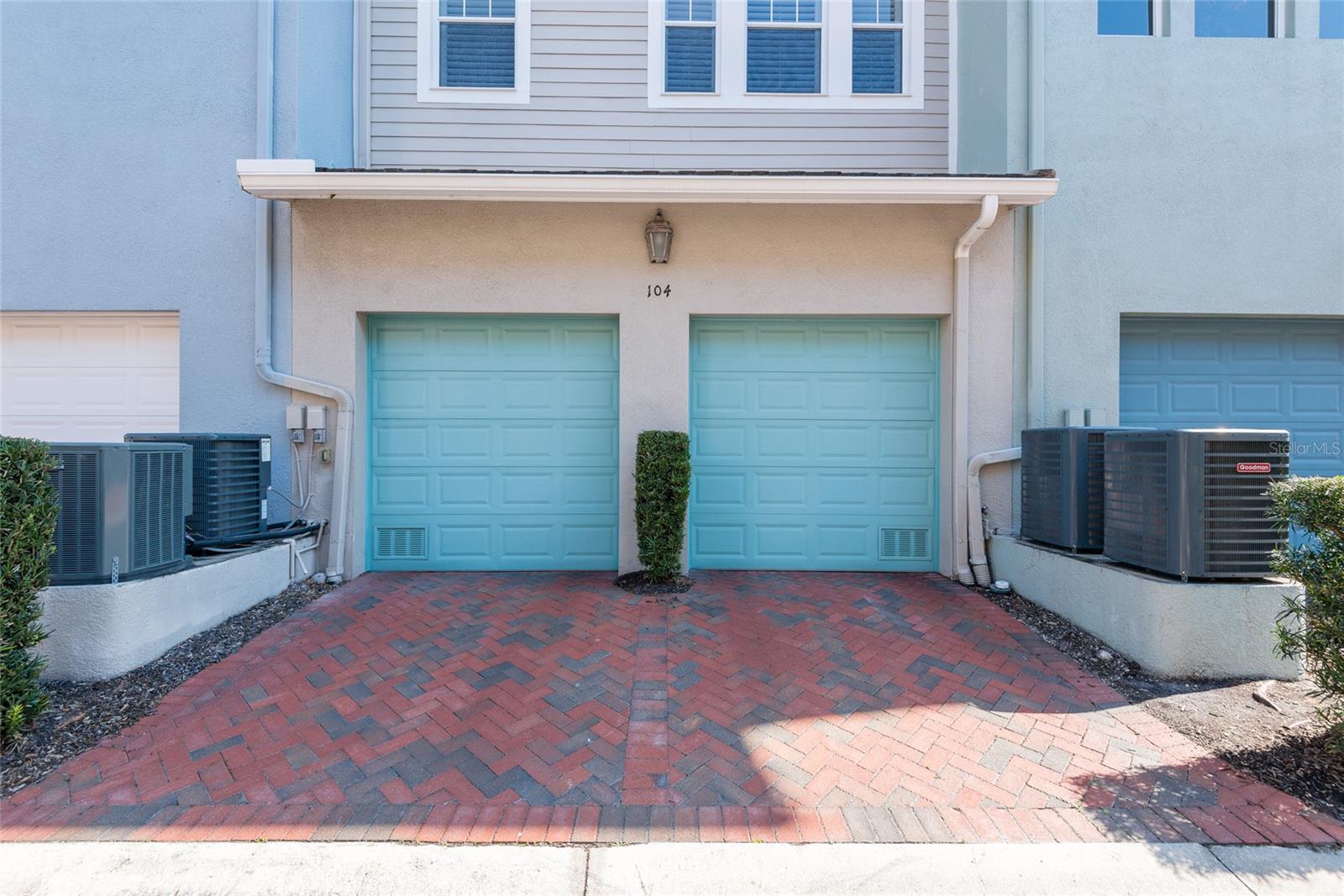 WESTSHORE YACHT CLUB TWNHMS - Residential