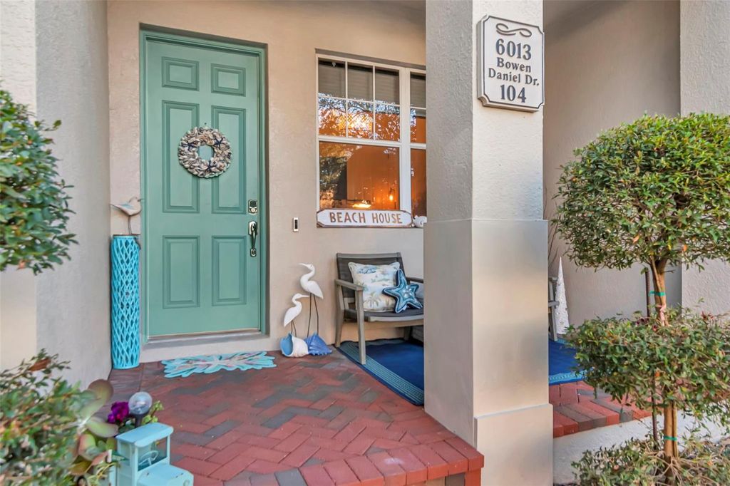 Photo of 6013 Bowen Daniel Drive #104, Tampa, FL 33616 (MLS # TB8483329)