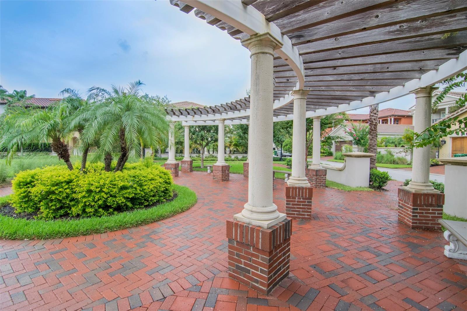 WESTSHORE YACHT CLUB TWNHMS - Residential