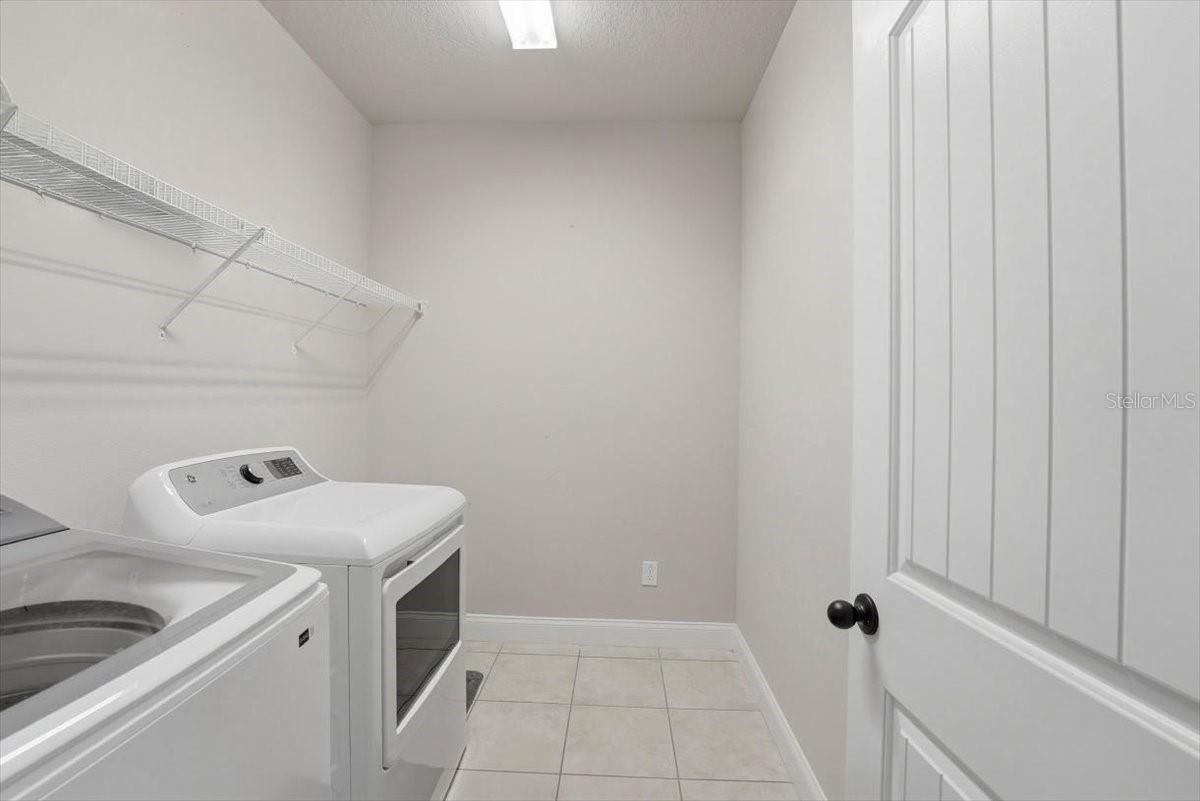 REAGAN POINTE - Residential Lease