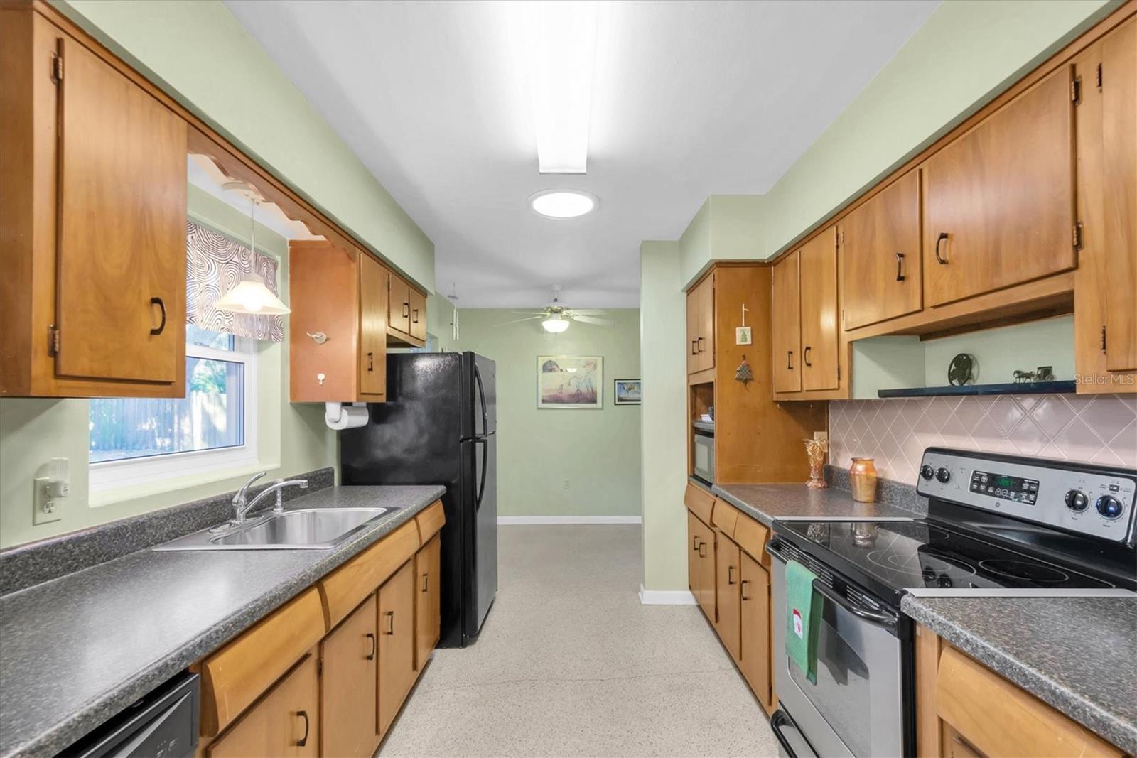 WOODRIDGE ESTATES - Residential