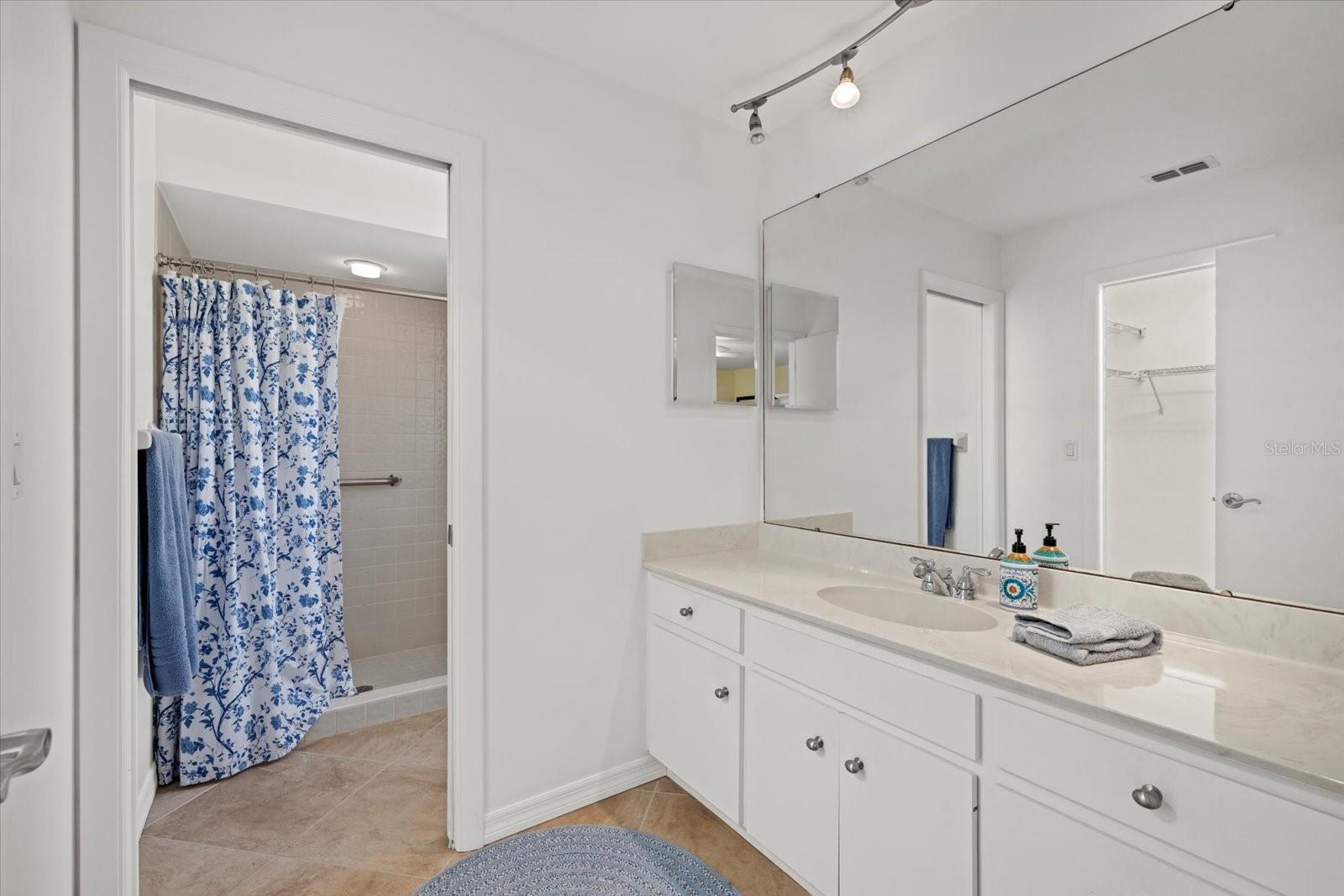 WOODSIDE TERRACE PH 2 - Residential