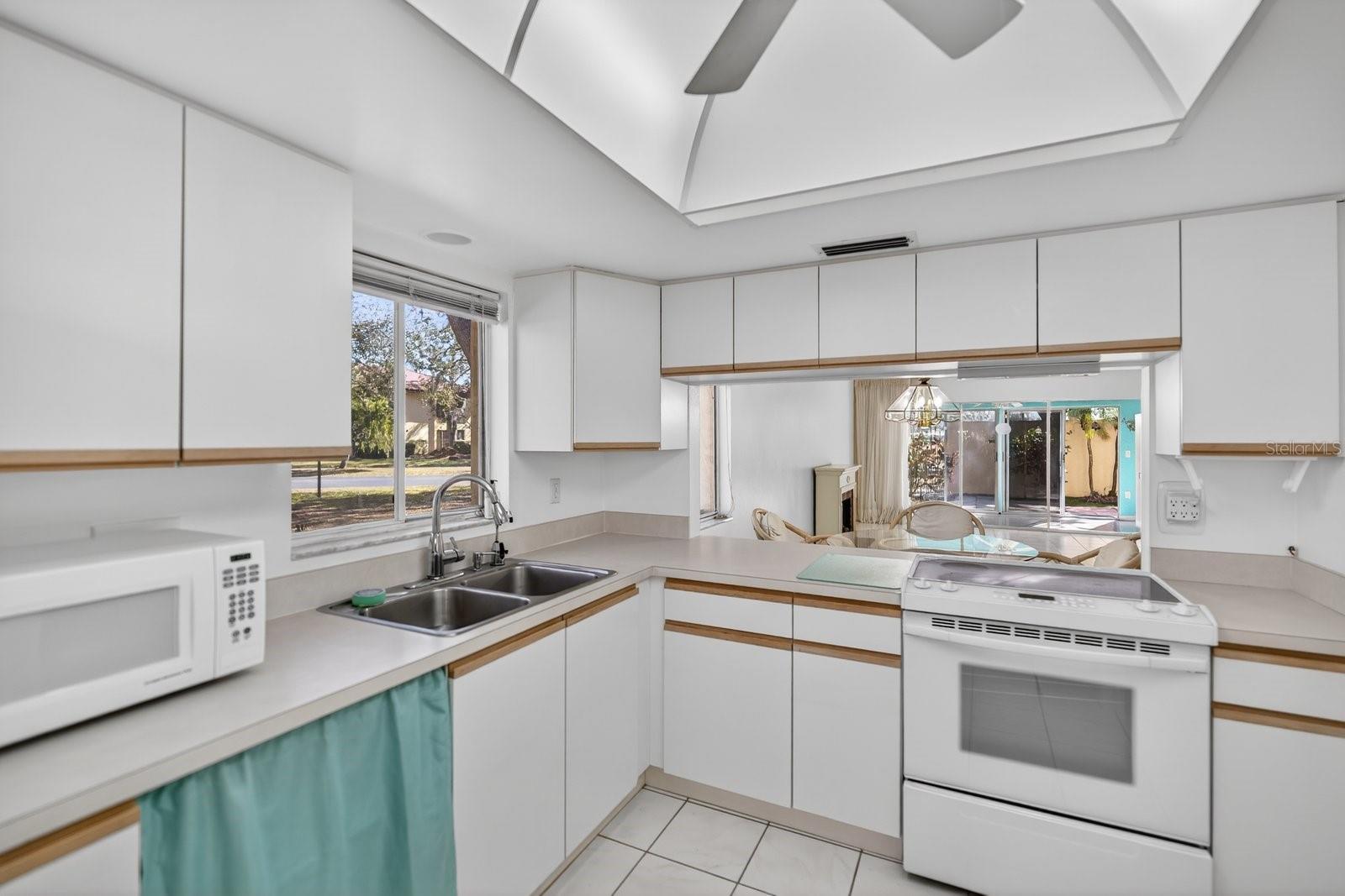 GLORY GARDENS AT CHRISTIAN RETREAT I - Residential