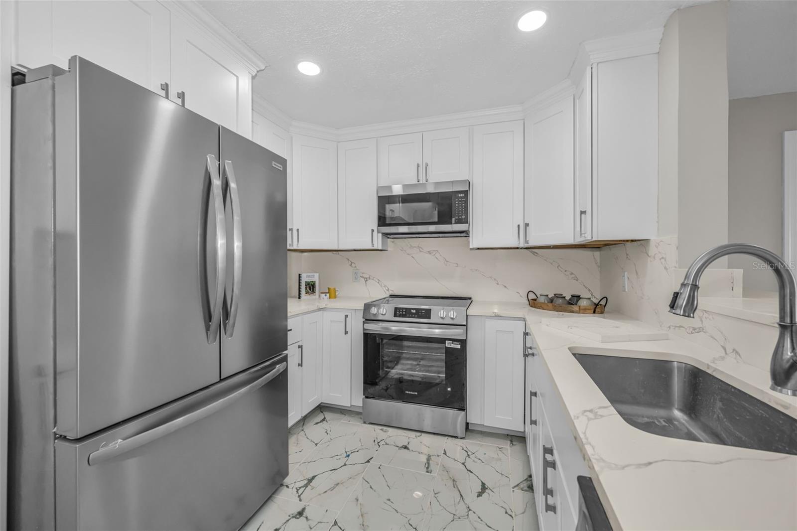 HARBOUR CLUB CONDO NO 3 INC - Residential