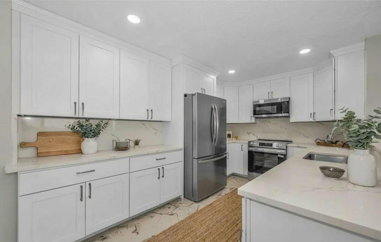 HARBOUR CLUB CONDO NO 3 INC - Residential