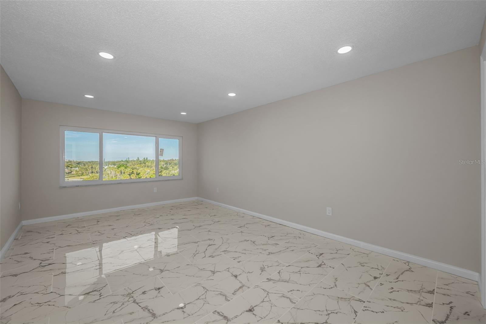 HARBOUR CLUB CONDO NO 3 INC - Residential