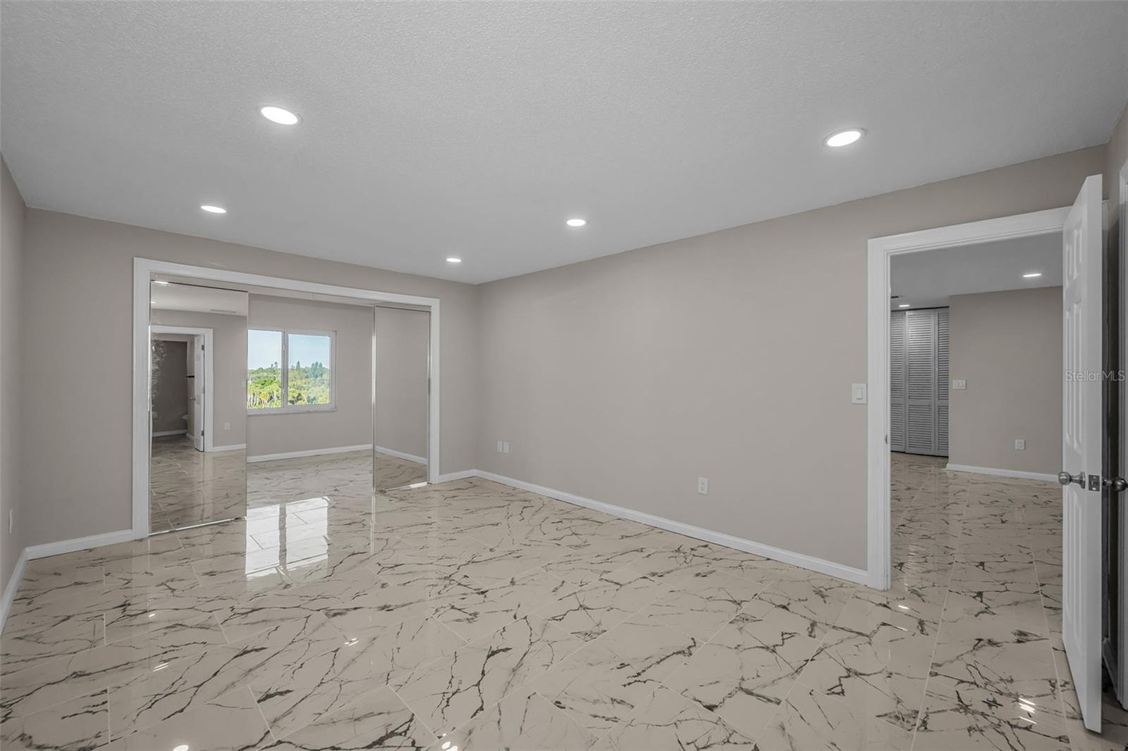 HARBOUR CLUB CONDO NO 3 INC - Residential