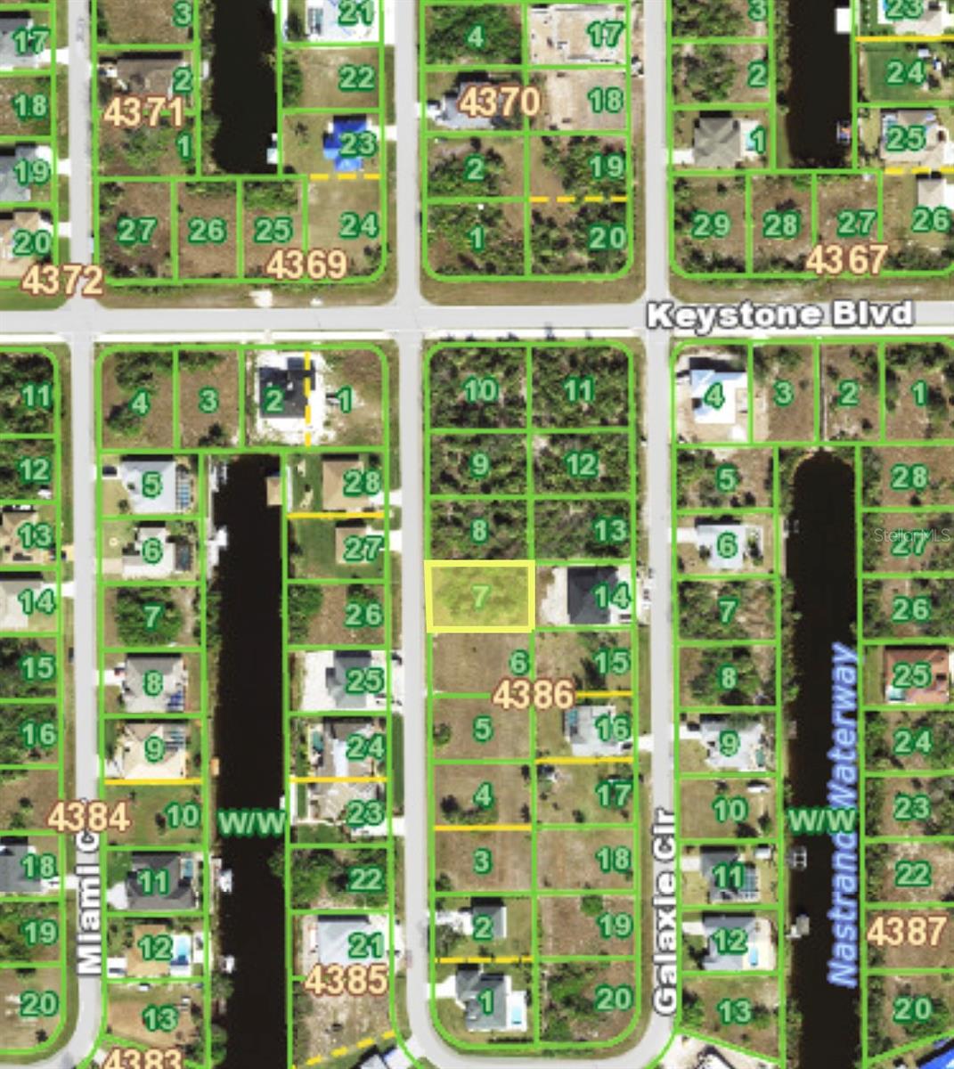 Build your dream home in the highly desirable and fast-growing community of South Gulf Cove! This vacant lot offers the perfect blend of privacy and convenience, nestled in a quiet neighborhood with access to city water and sewer.
Located just minutes from the pristine sandy beaches of Boca Grande, Englewood, and Manasota Key, as well as top-rated golf courses, shopping centers, fine dining, and the new Sunseeker Resort. Enjoy easy access to boating, fishing, and everything that defines true Florida living.
With limited inventory in this up-and-coming area, now is the time to secure your piece of paradise. Whether you're ready to build now or invest for the future—this lot is a must-see!
No HOA. No CDD. Drive by today!