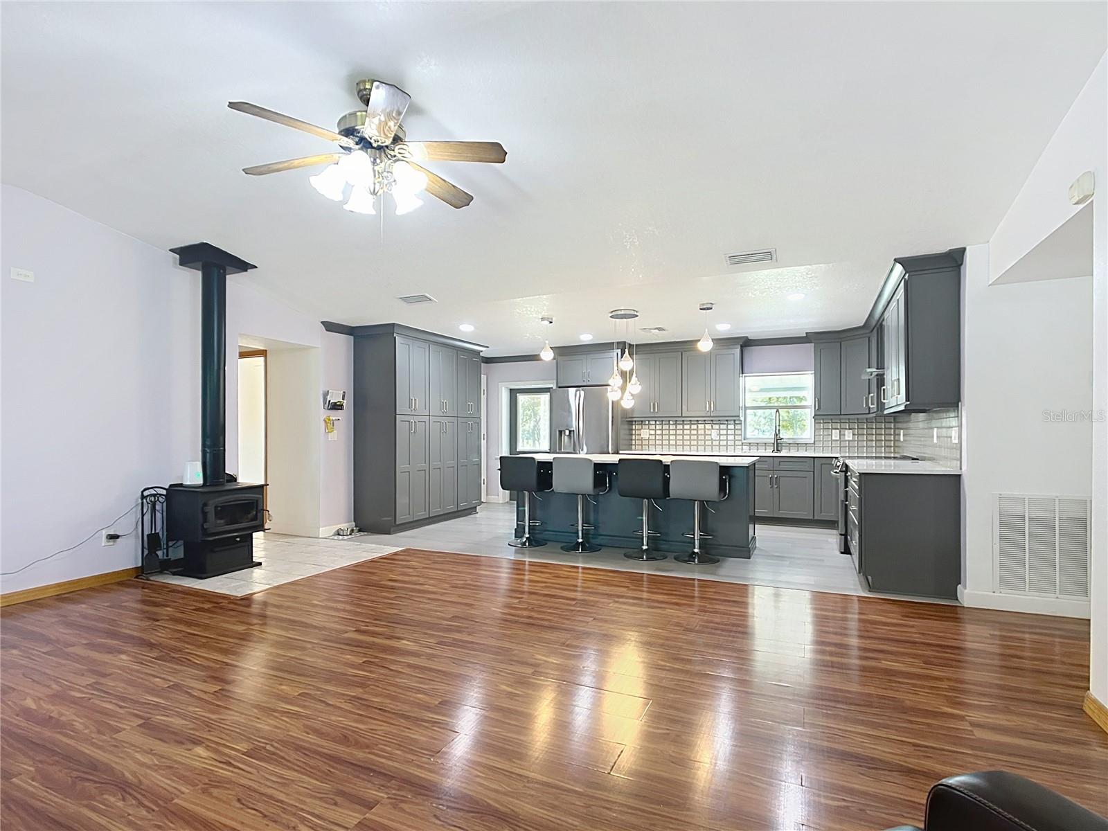 SILVER SPGS SHORES - Residential