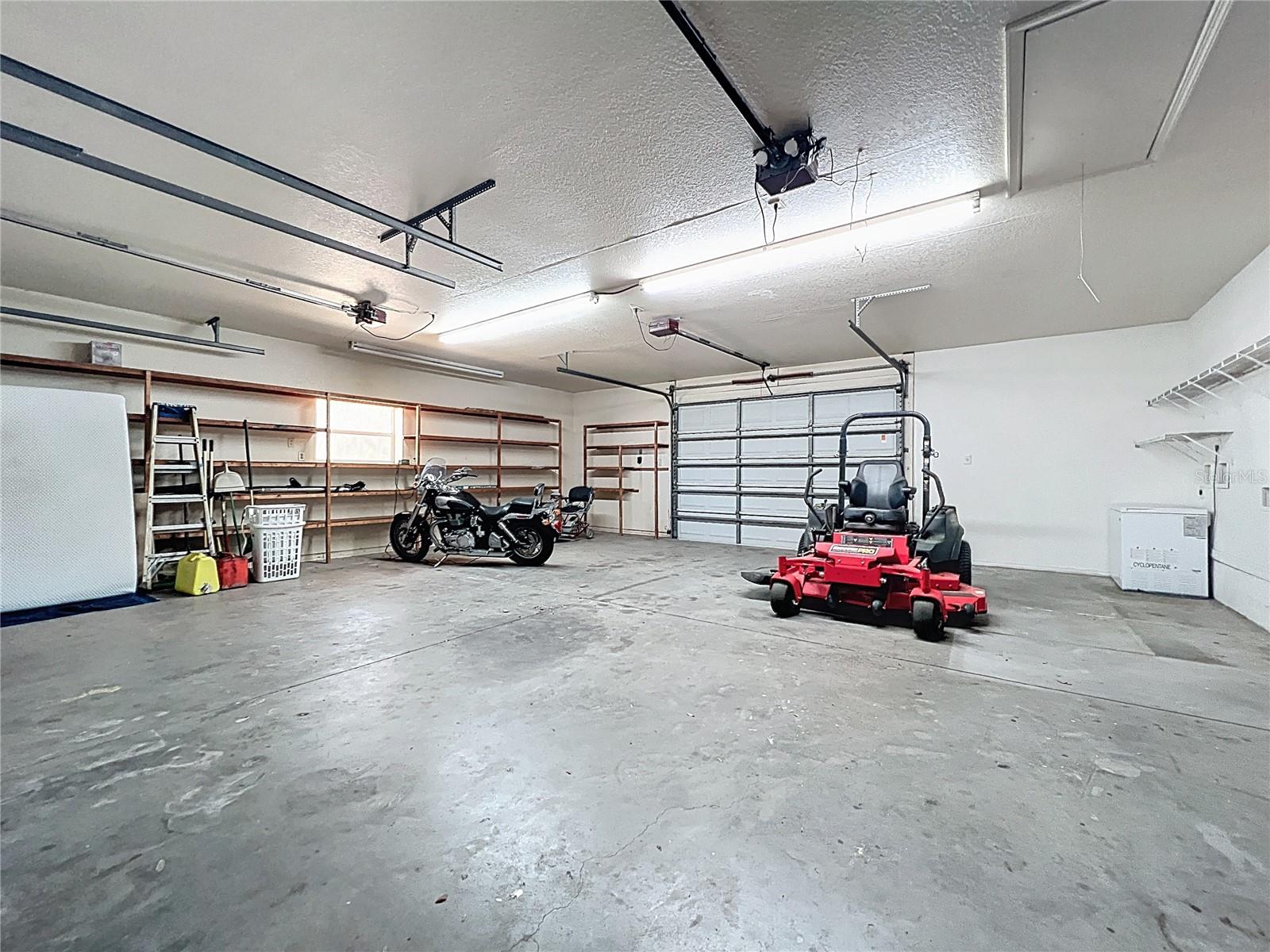 SILVER SPGS SHORES - Residential