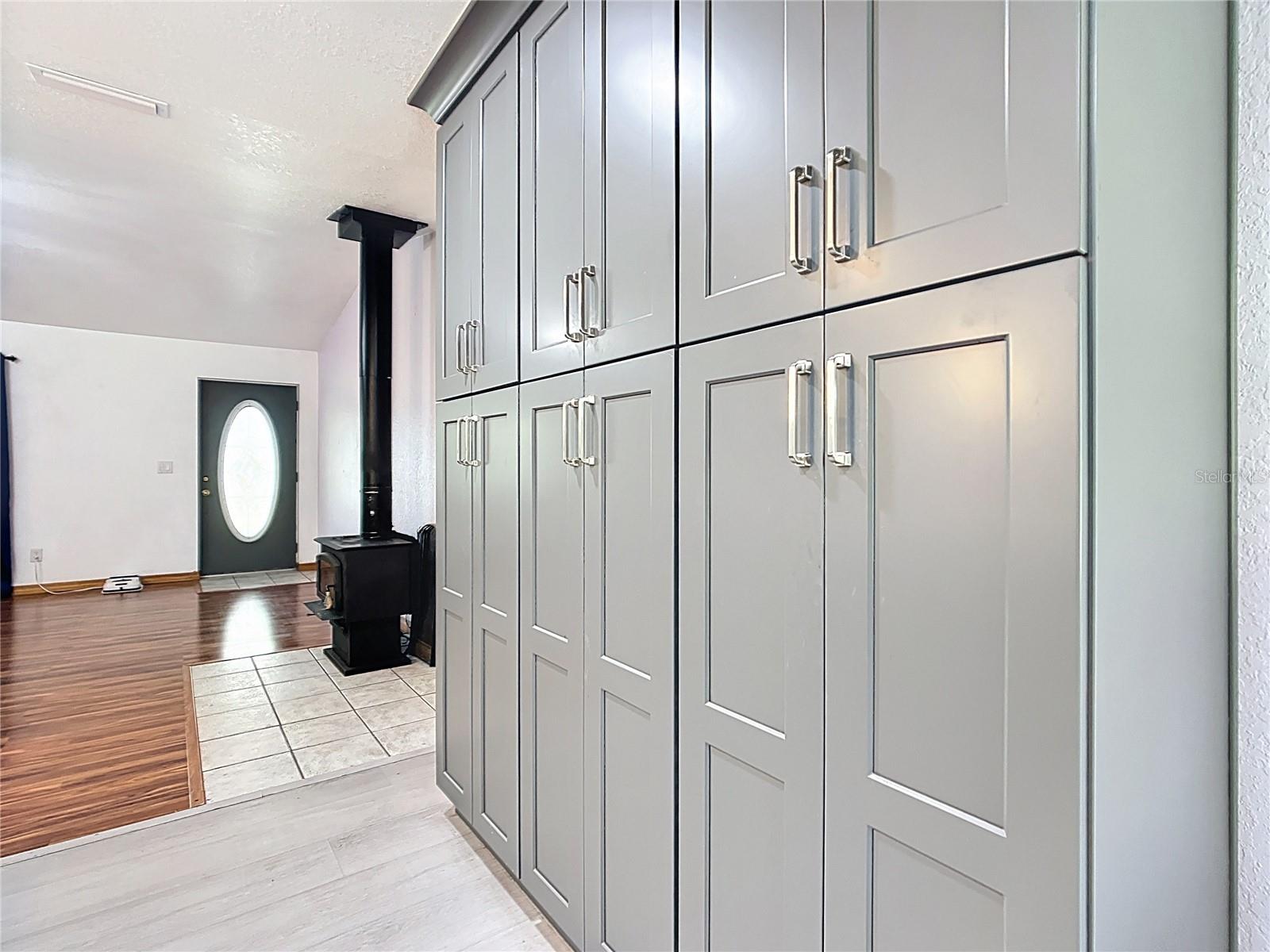 SILVER SPGS SHORES - Residential