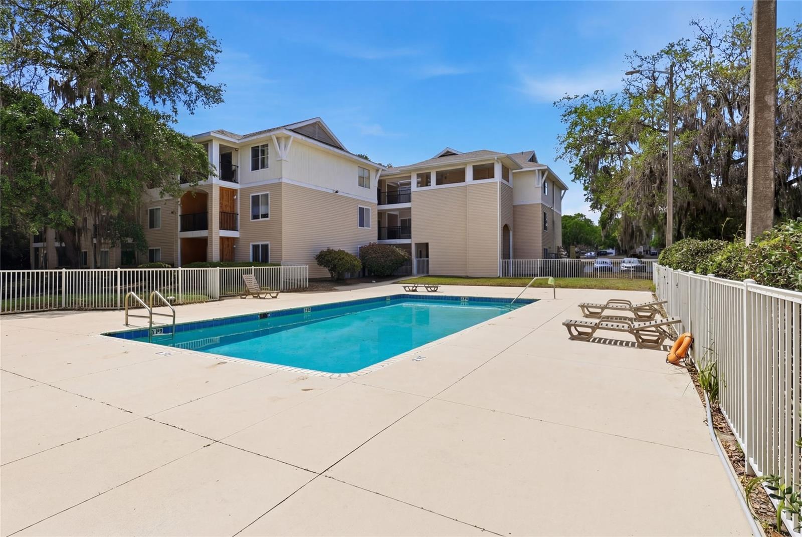 UNIV TERRACE - Residential