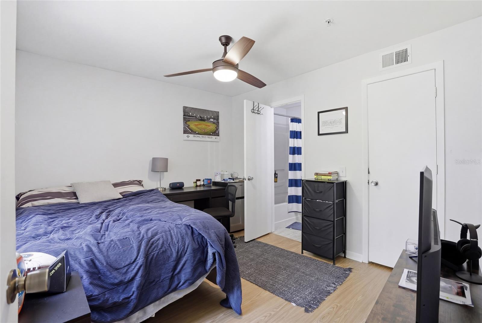 UNIV TERRACE - Residential