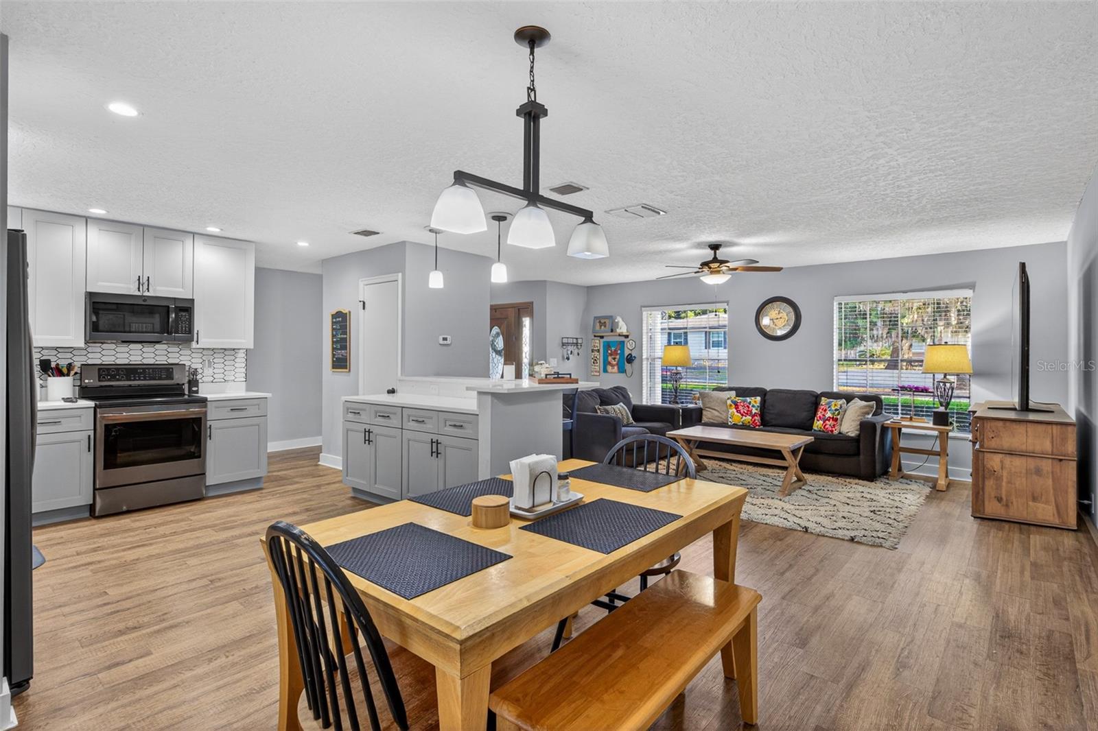 WINSOR MANOR 1ST ADD - Residential