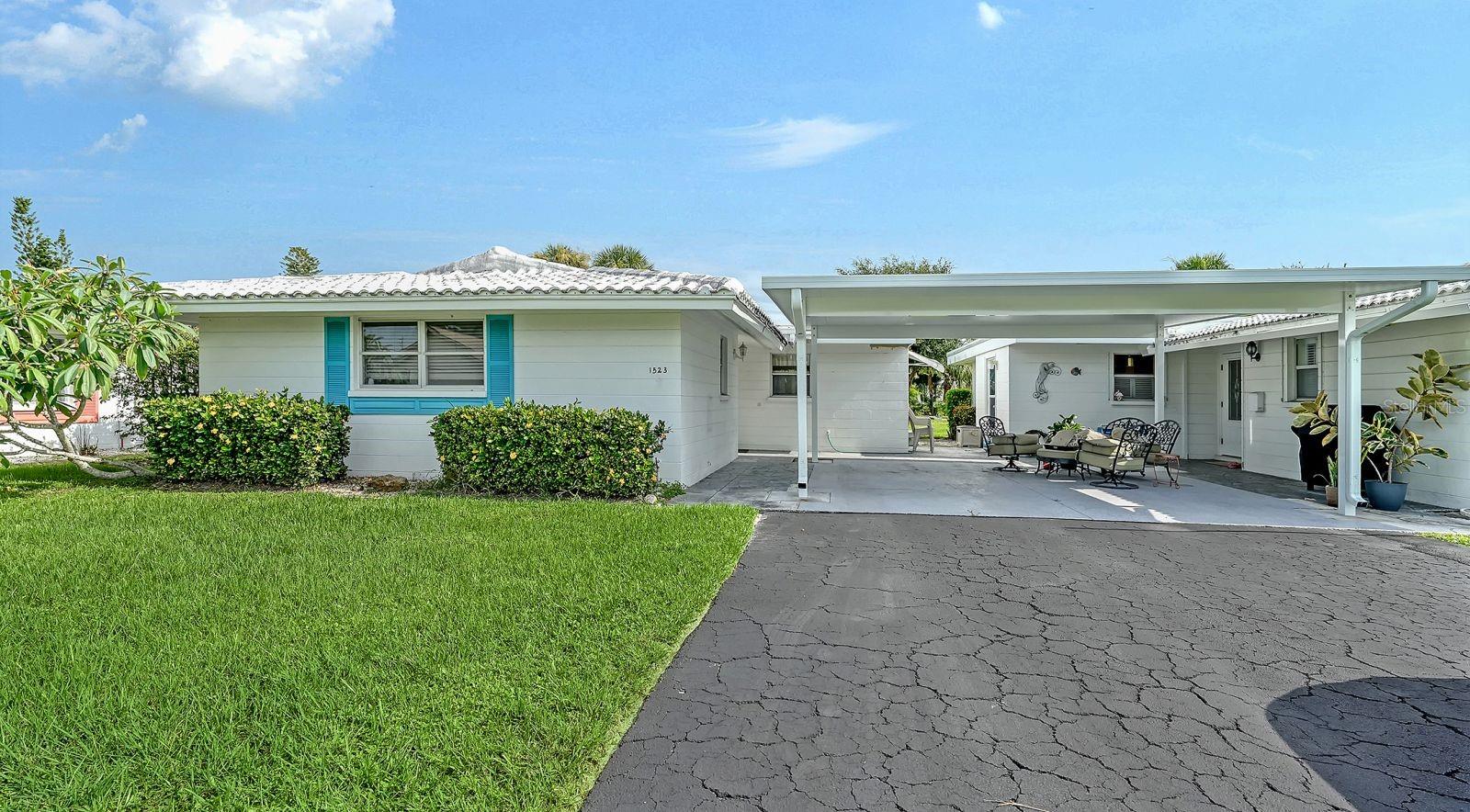 1523 LAKESIDE DRIVE 15