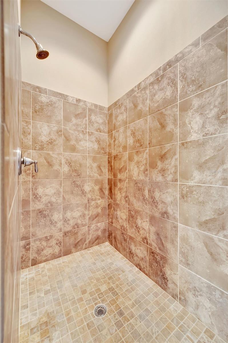 FISHHAWK RANCH PH 2 TR 1 - Residential