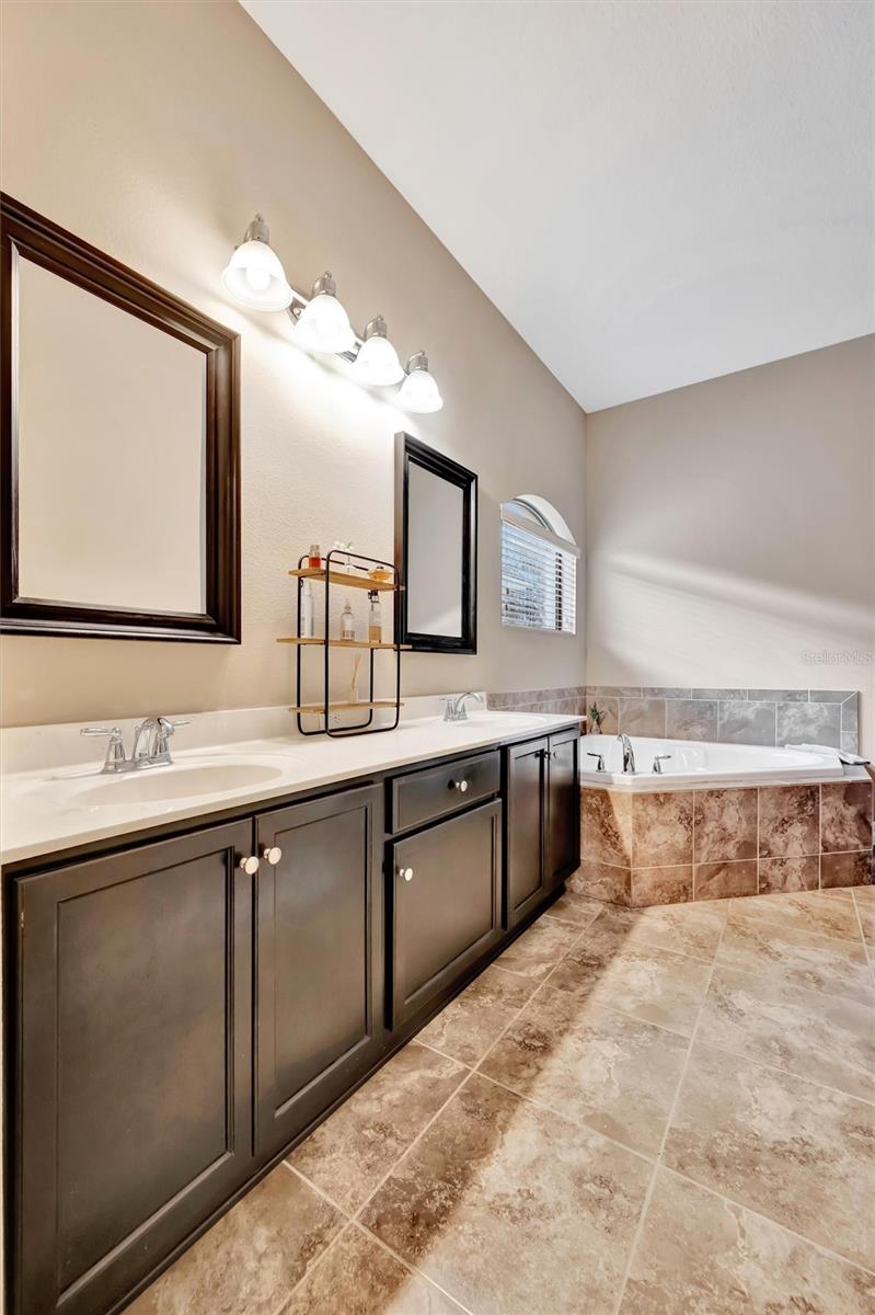 FISHHAWK RANCH PH 2 TR 1 - Residential