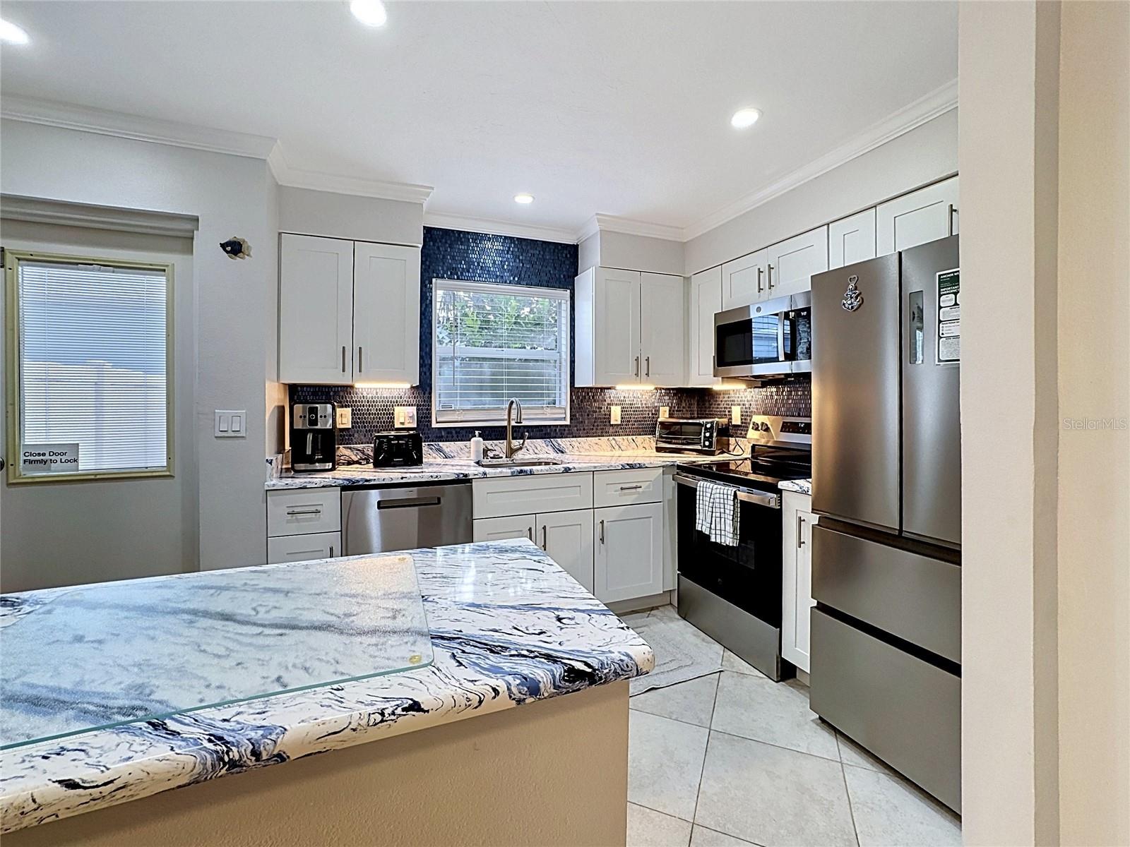 120 52ND STREET