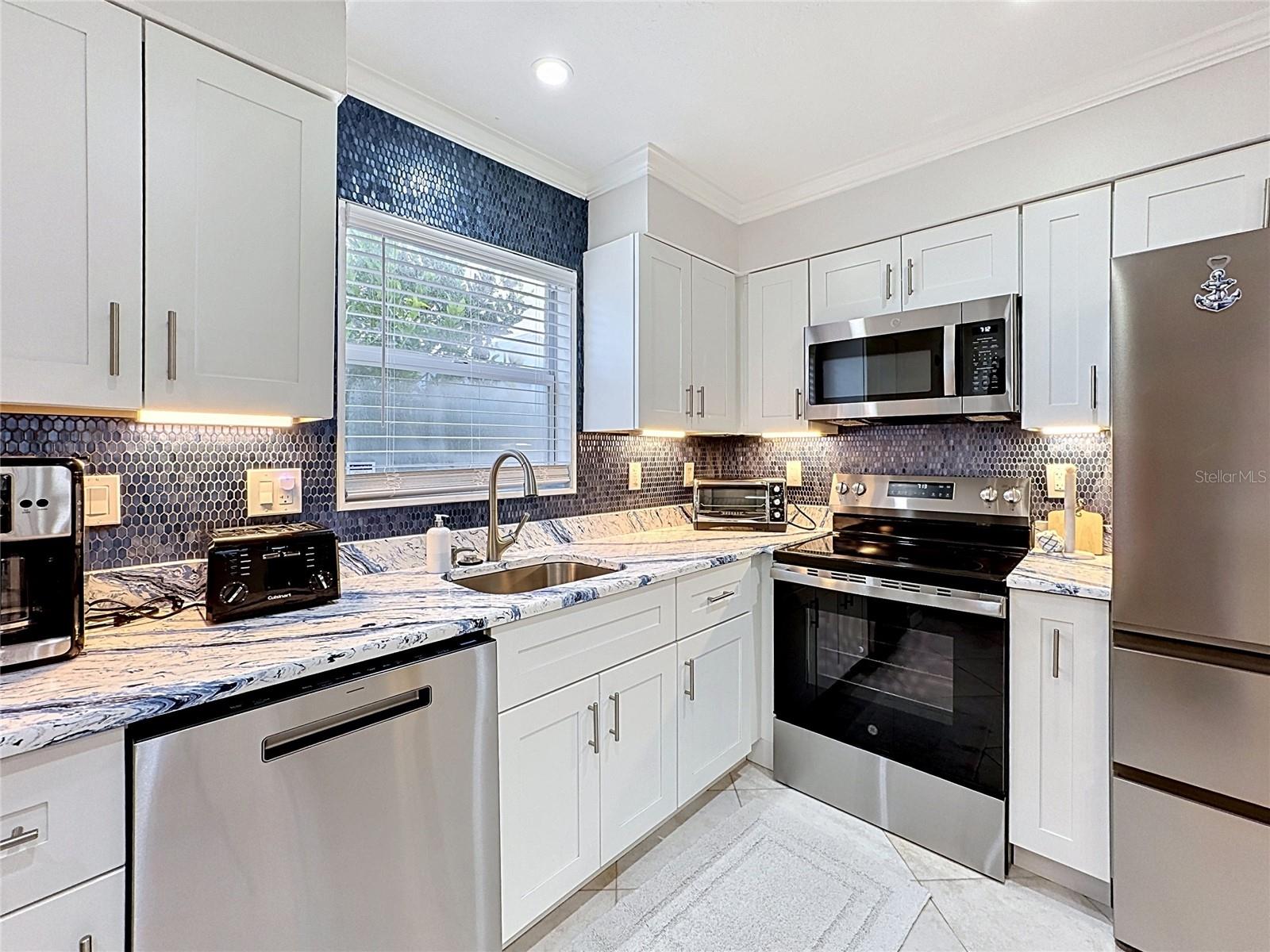 120 52ND STREET