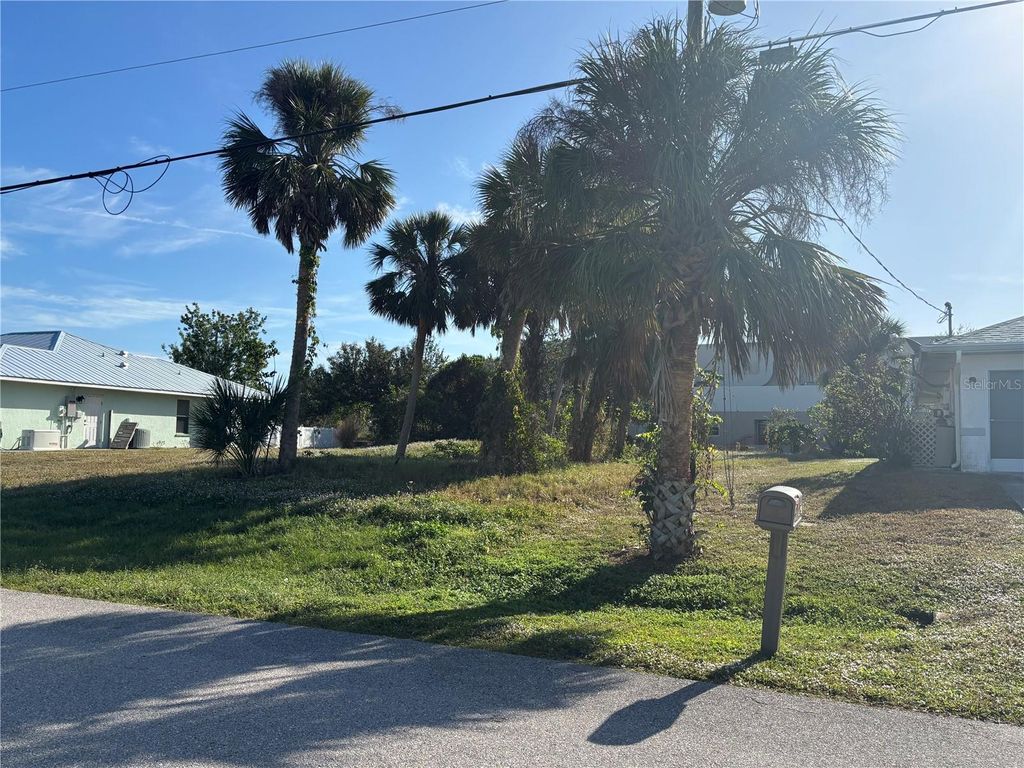 Photo of 145 Mark Twain Lane, Rotonda West, FL 33947 (MLS # N6135984)