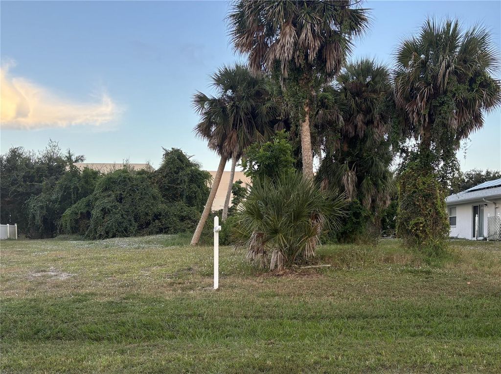 Photo of 145 Mark Twain Lane, Rotonda West, FL 33947 (MLS # N6135984)