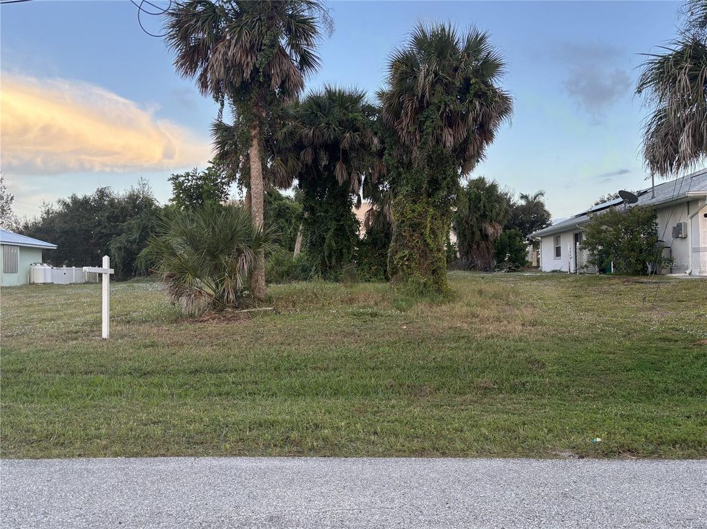 Photo of 145 Mark Twain Lane, Rotonda West, FL 33947 (MLS # N6135984)