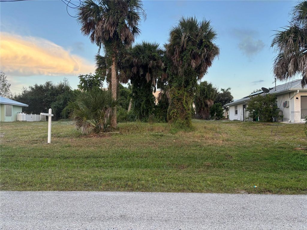 Photo of 145 Mark Twain Lane, Rotonda West, FL 33947 (MLS # N6135984)