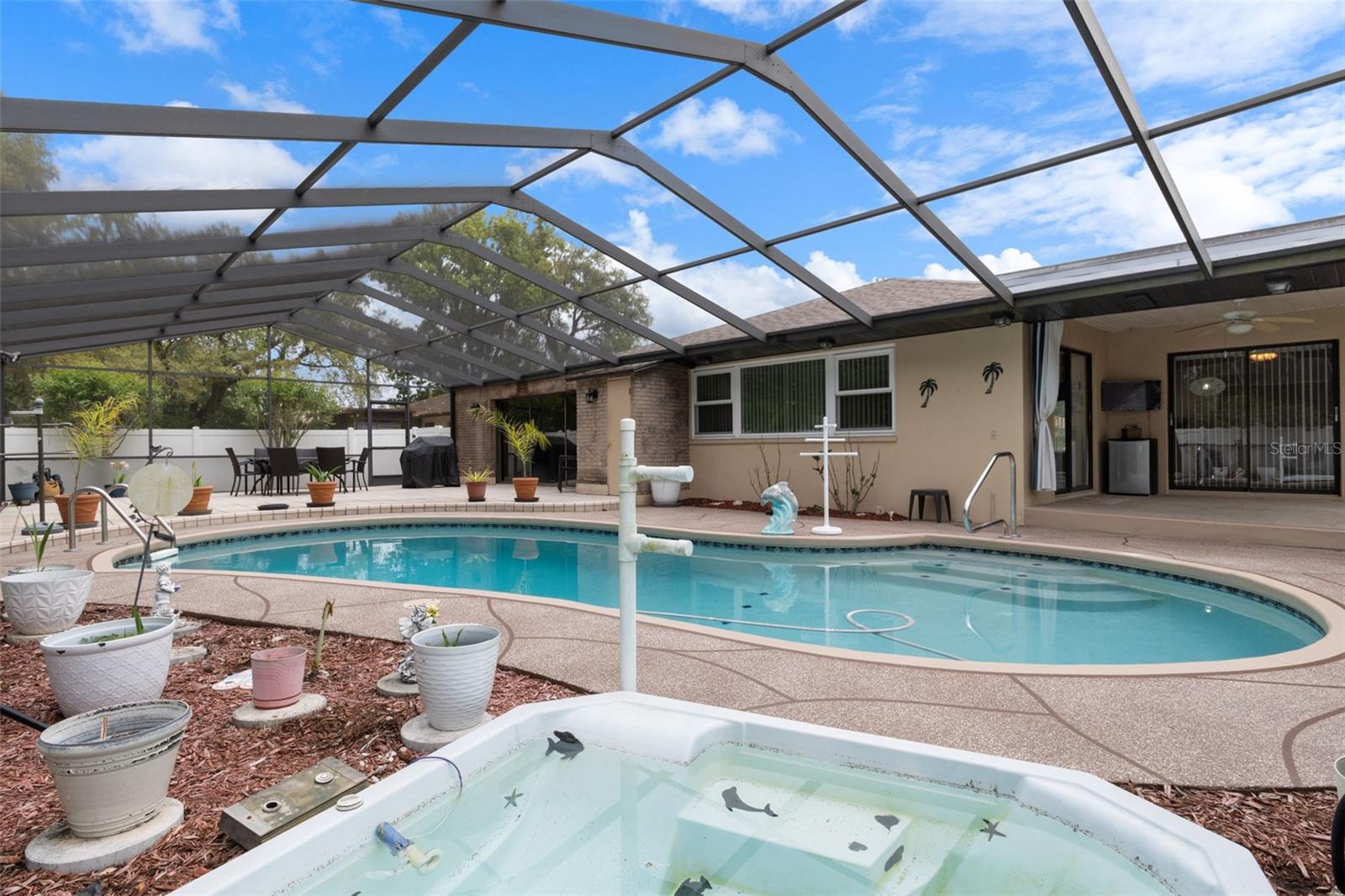 SPRING HILL - Residential