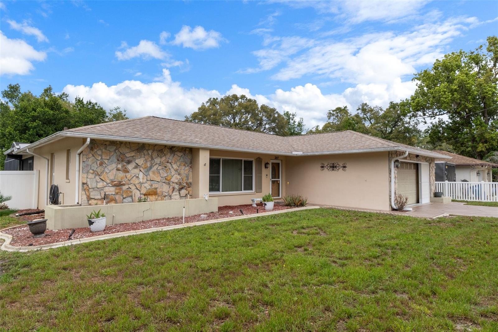 SPRING HILL - Residential