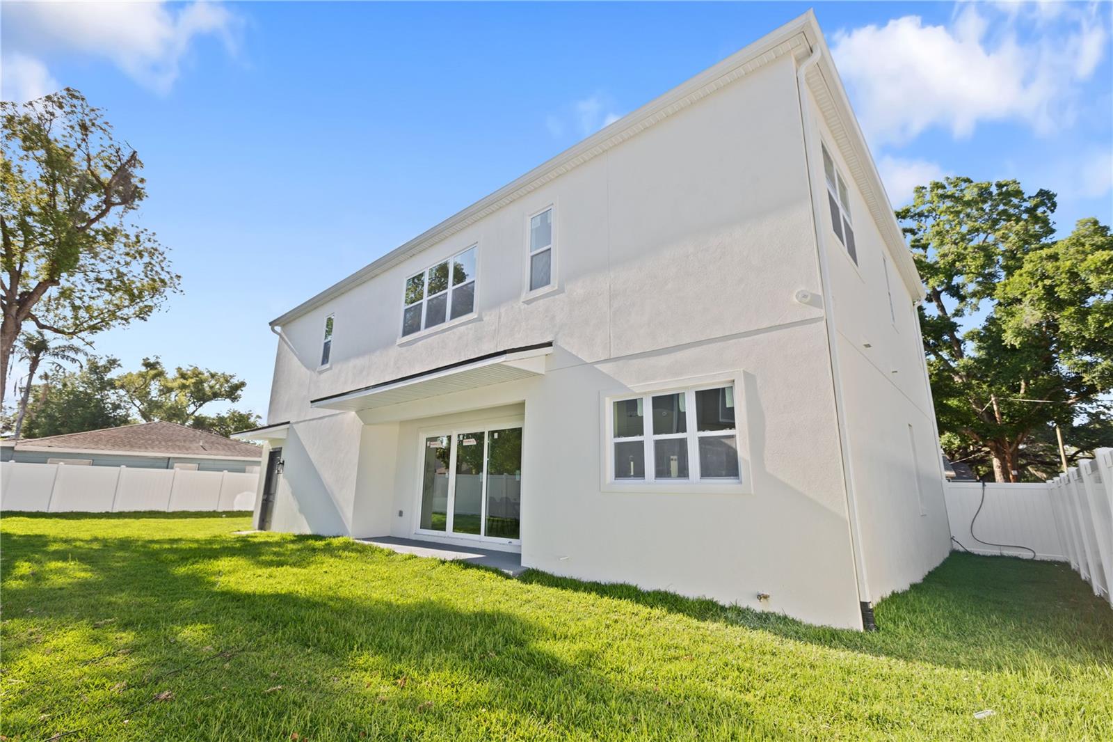 RIVERBEND MANOR - Residential