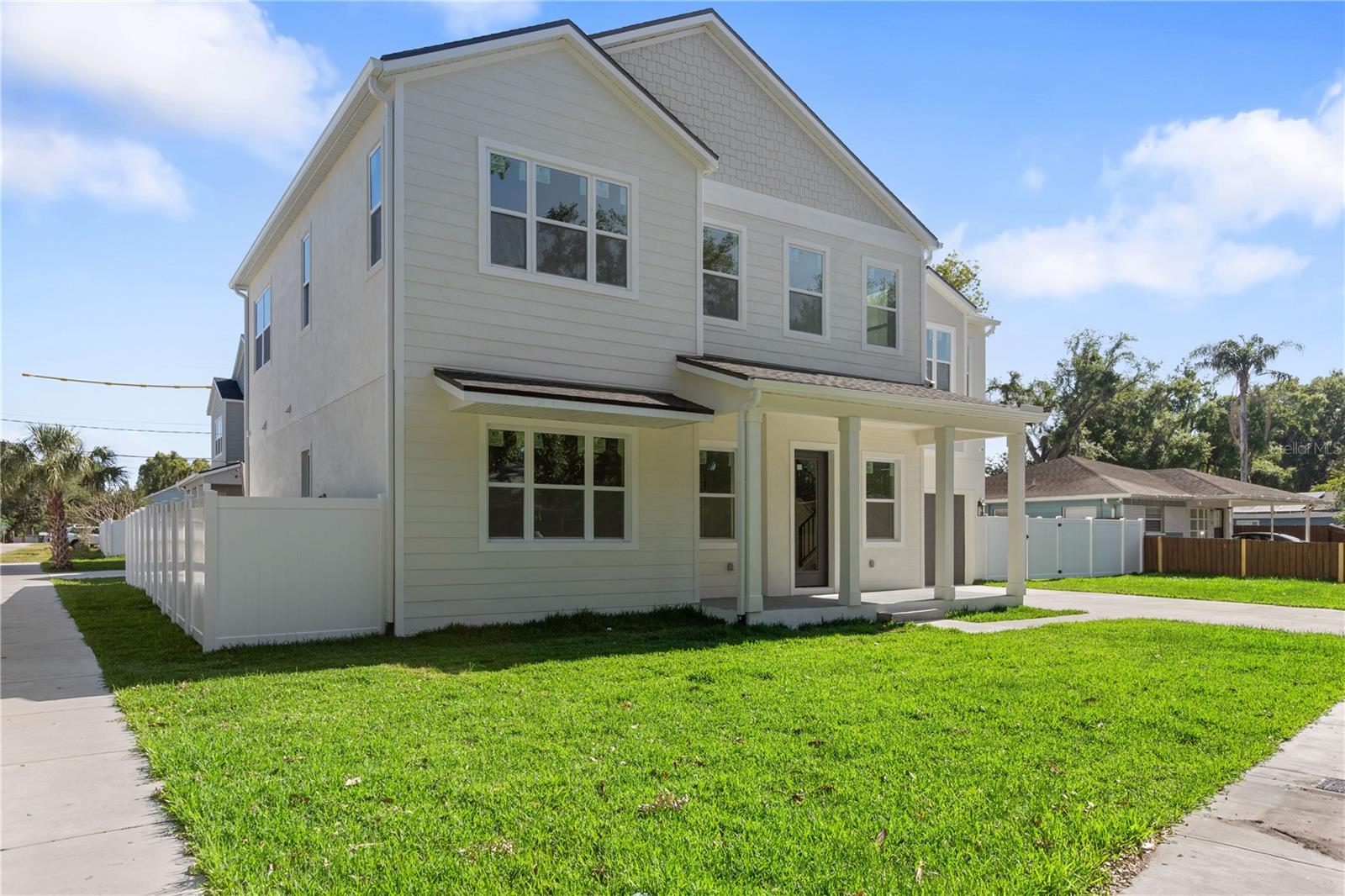 RIVERBEND MANOR - Residential