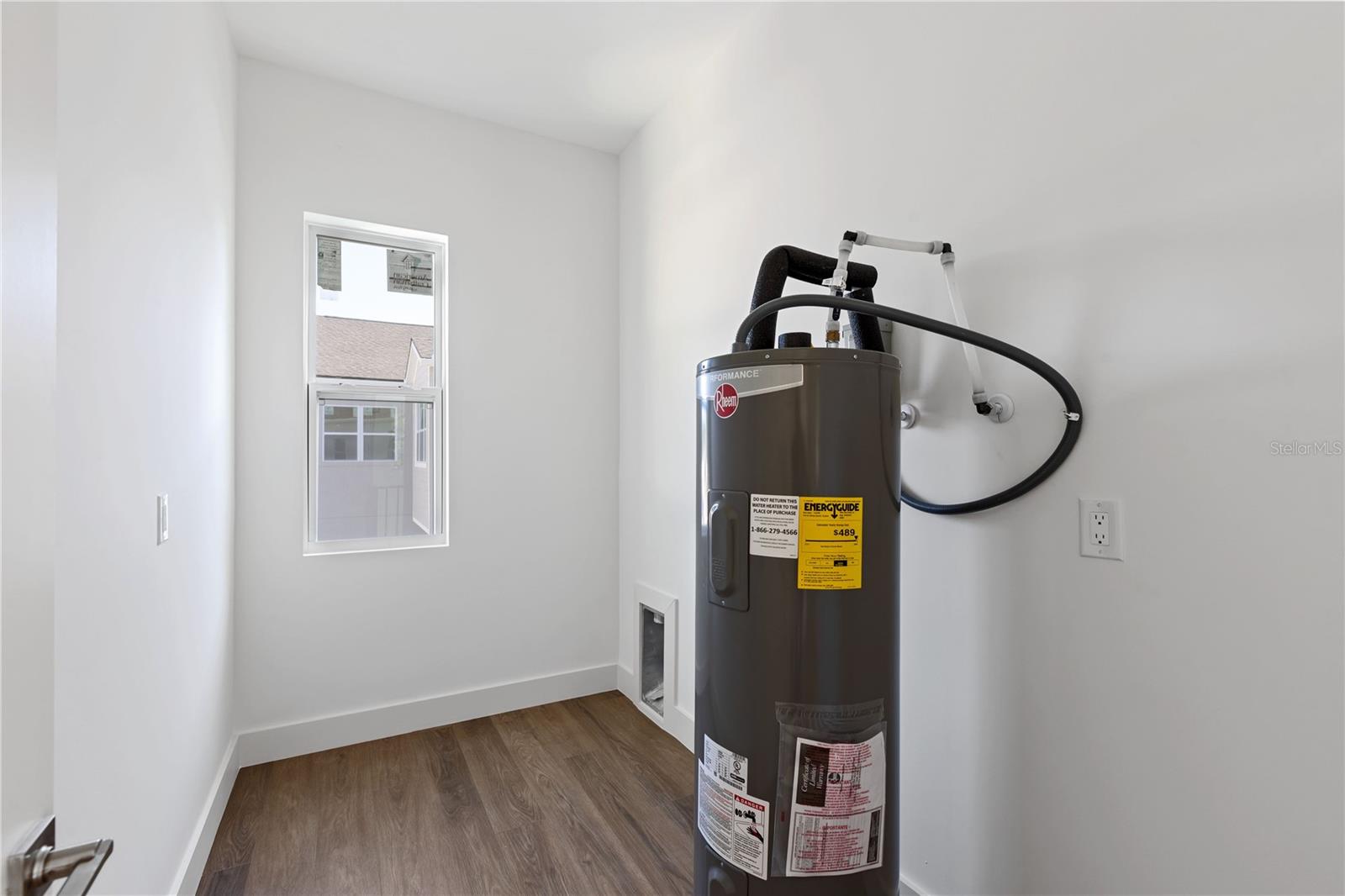 RIVERBEND MANOR - Residential