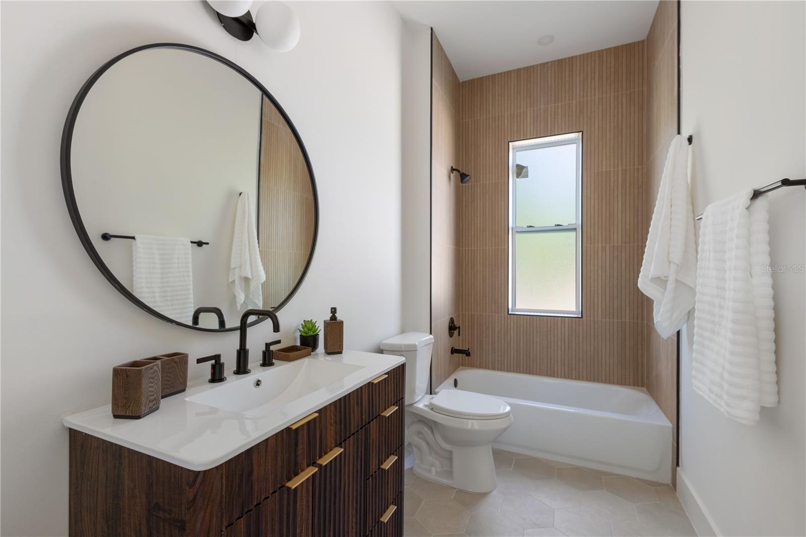 RIVERBEND MANOR - Residential