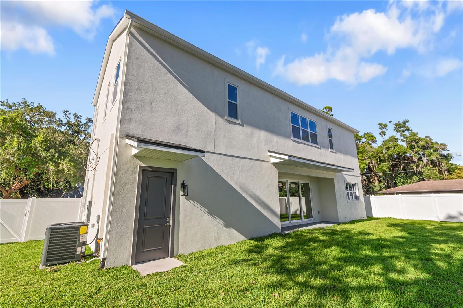 RIVERBEND MANOR - Residential