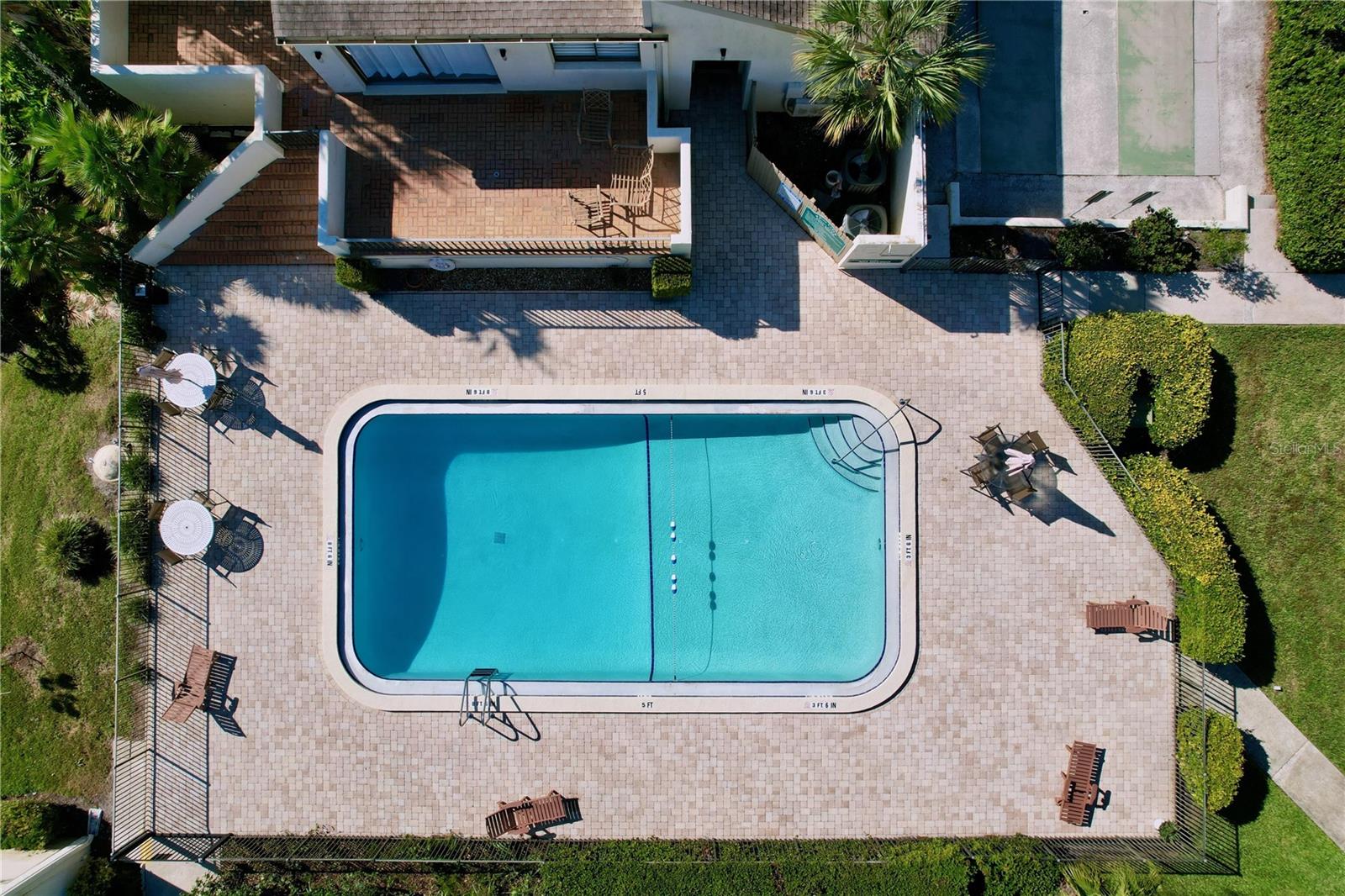 CARROLLWOOD VILLAGE PINE LAKE - Residential