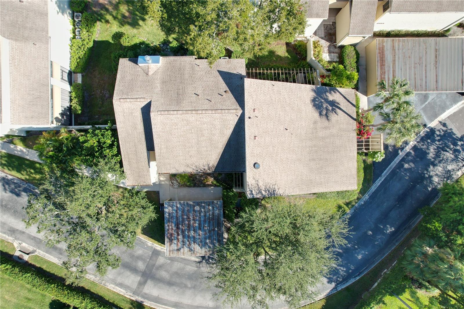 CARROLLWOOD VILLAGE PINE LAKE - Residential