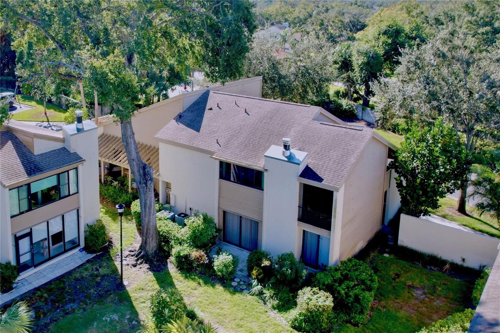 CARROLLWOOD VILLAGE PINE LAKE - Residential