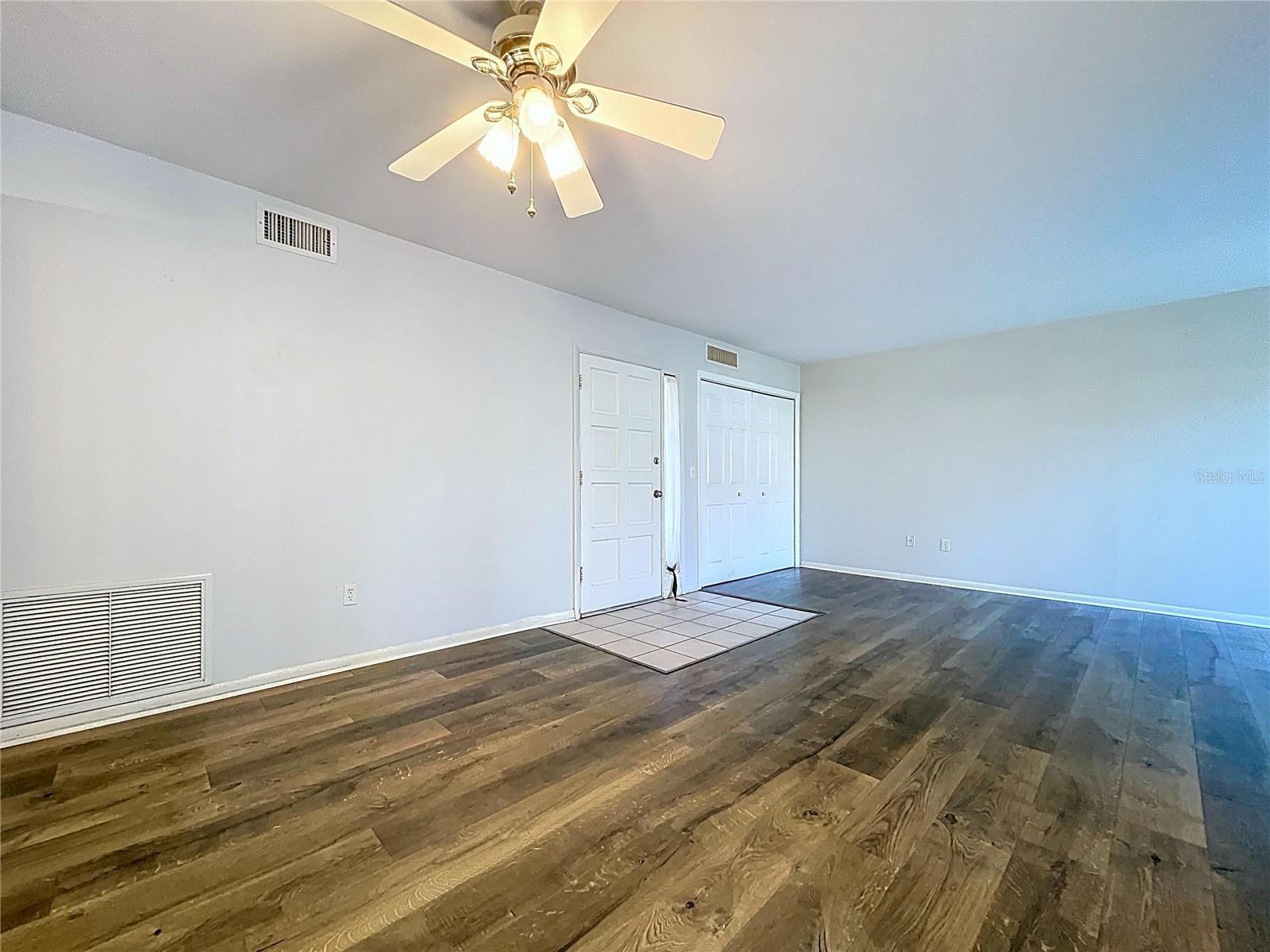 CARROLLWOOD VILLAGE PINE LAKE - Residential