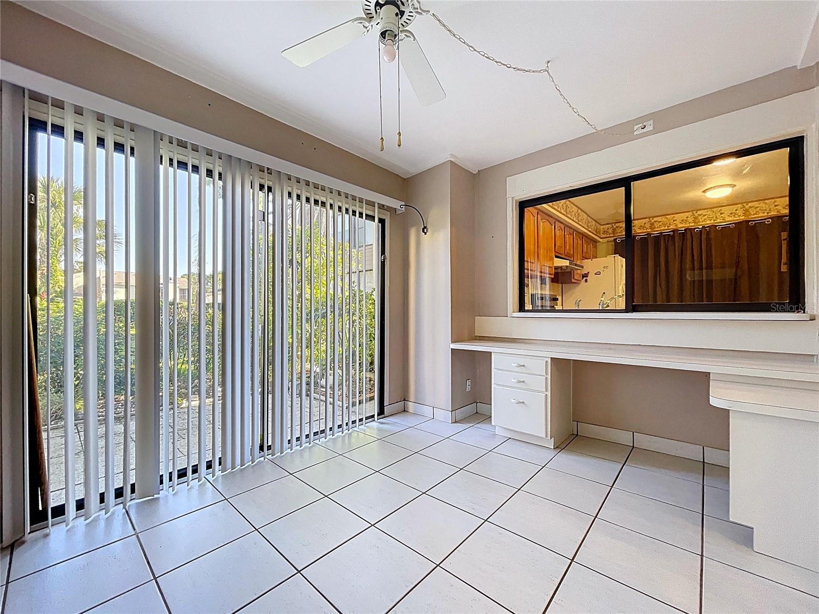 CARROLLWOOD VILLAGE PINE LAKE - Residential