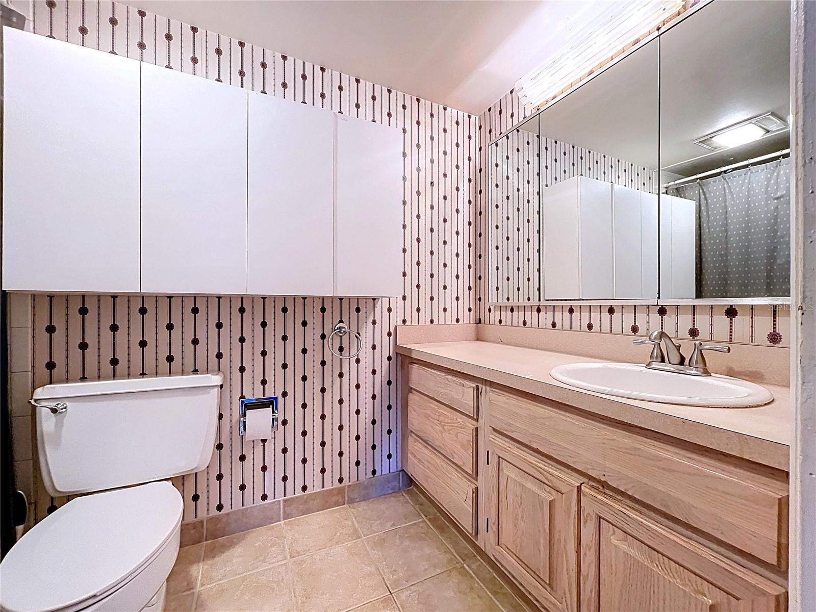 CARROLLWOOD VILLAGE PINE LAKE - Residential