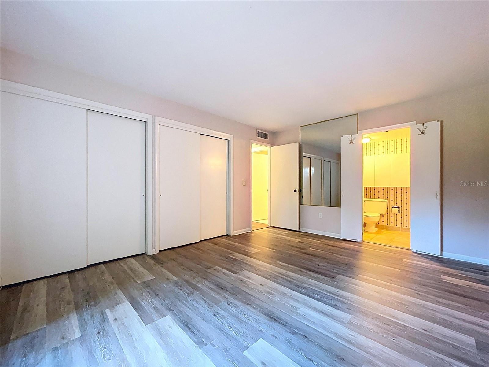 CARROLLWOOD VILLAGE PINE LAKE - Residential