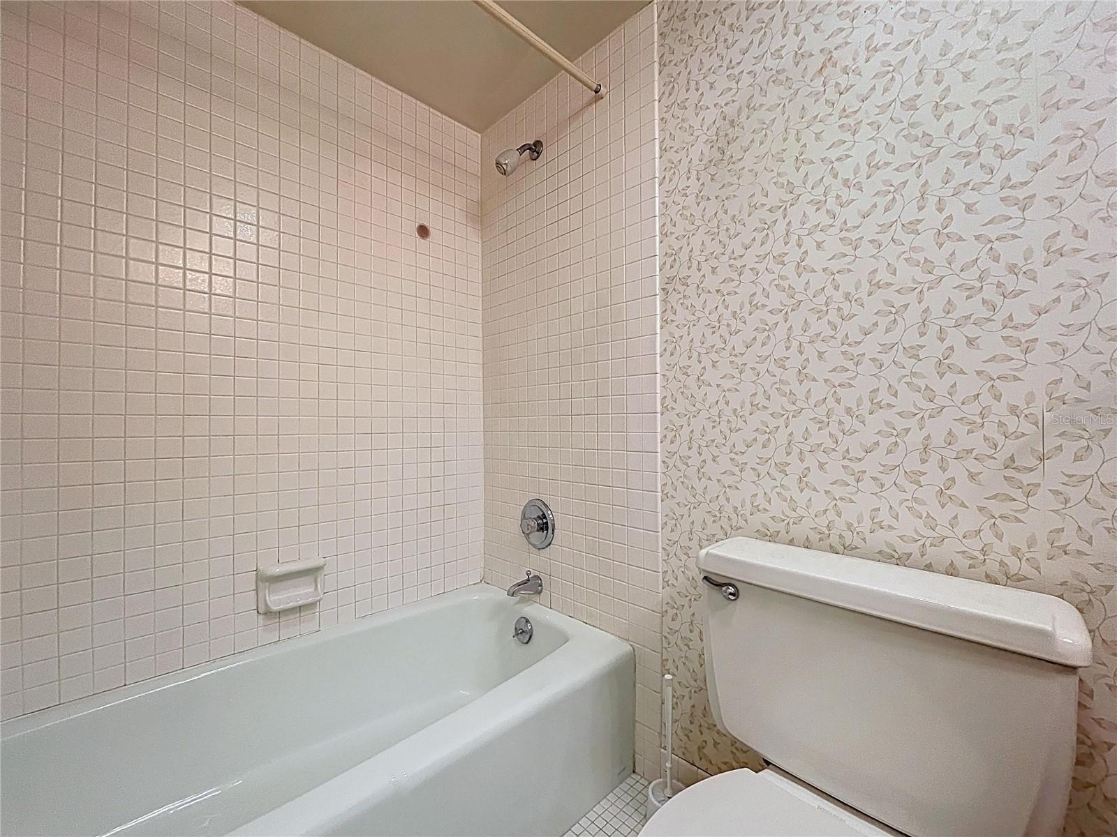 CARROLLWOOD VILLAGE PINE LAKE - Residential