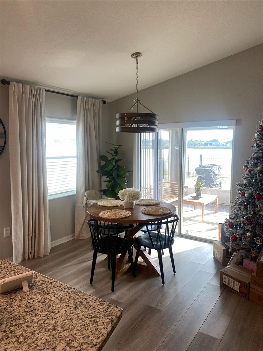 TOWNE PARK ESTATES - Residential Lease