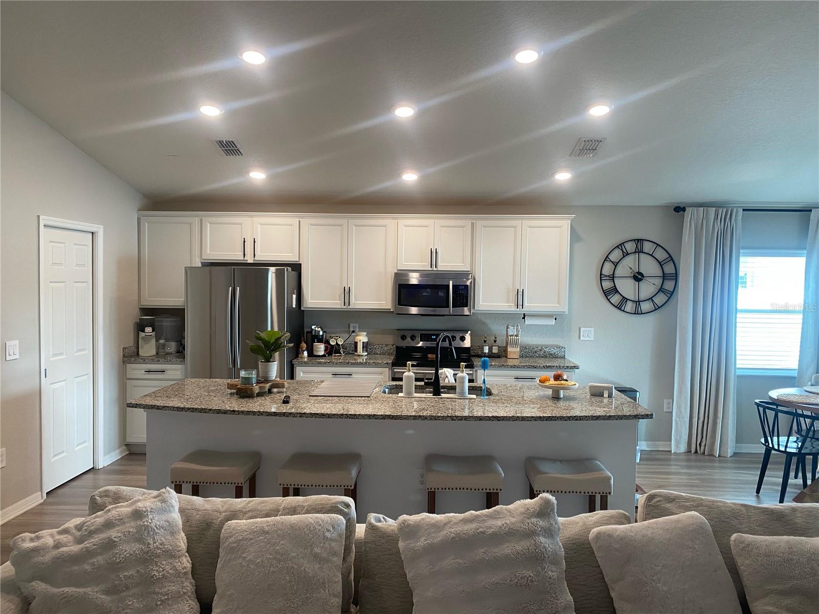 TOWNE PARK ESTATES - Residential Lease