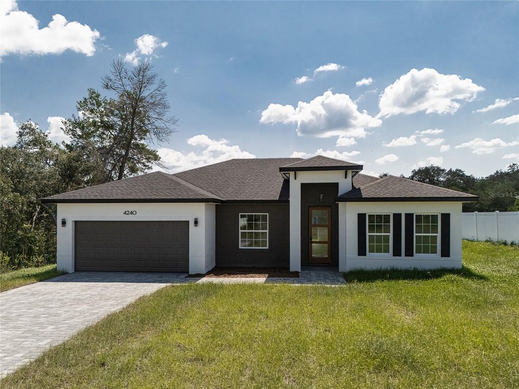 Photo of 4240 SW 169th Lane Road, Ocala, FL 34473 (MLS # O6346505)