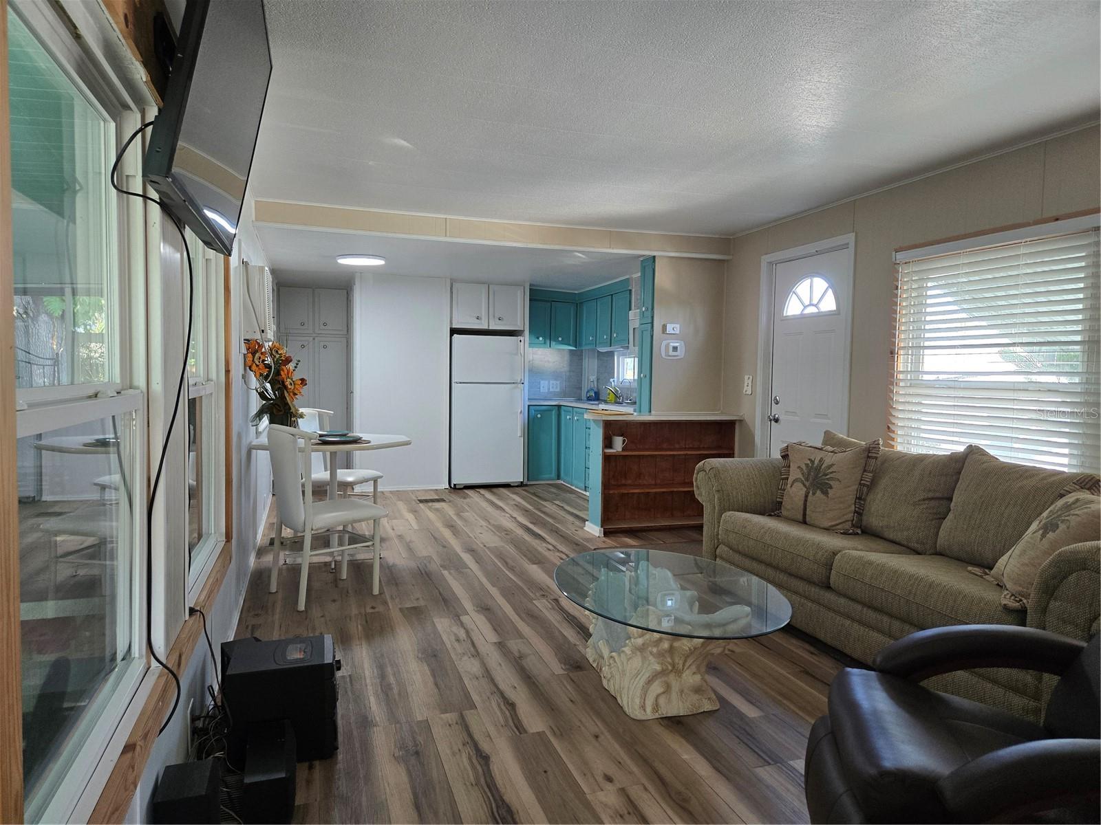 VENICE BY-WAY - Residential