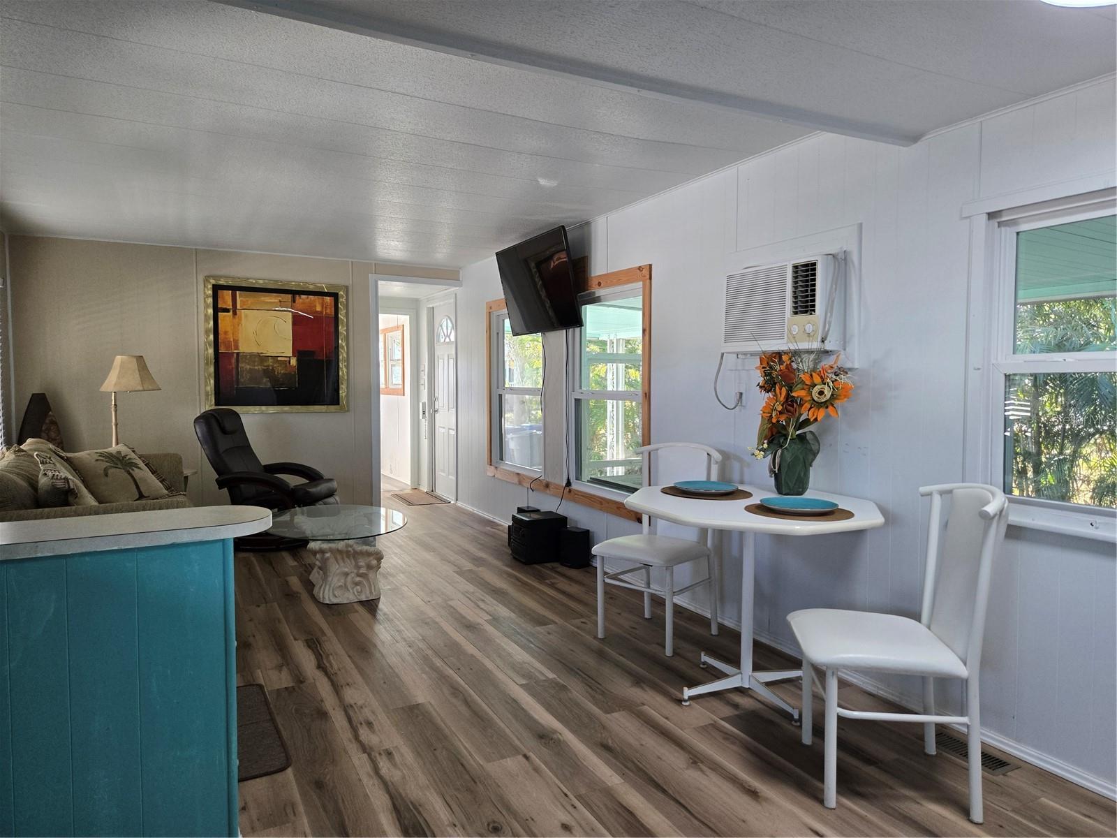 VENICE BY-WAY - Residential