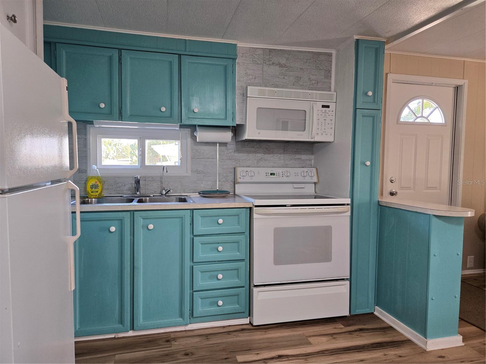 VENICE BY-WAY - Residential