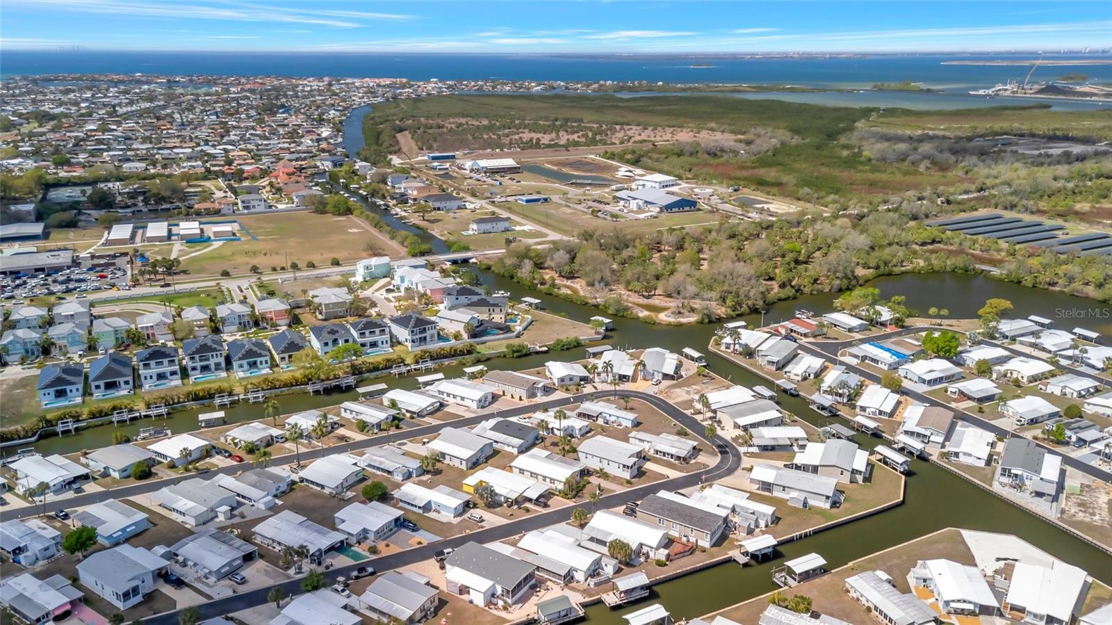 110 E SAINT LUCIA LOOP